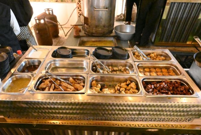 top-bengali-caterers-in-kolkata-Livefish-caterer-1